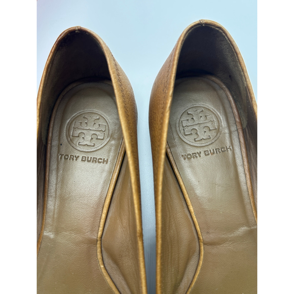 Tory Burch Royal Tan Leather Ballet Flats • Gold Logo Medallion • Size 7 - Picture 5 of 6
